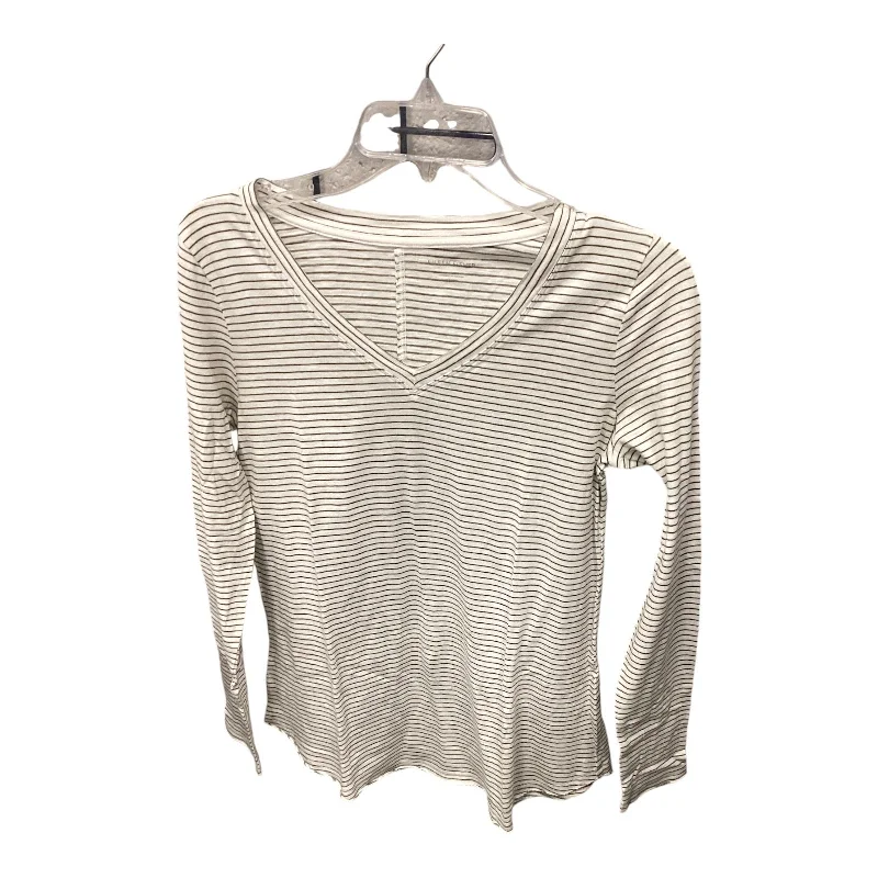 Top Long Sleeve Basic By Eileen Fisher In Striped Pattern, Size: Xs