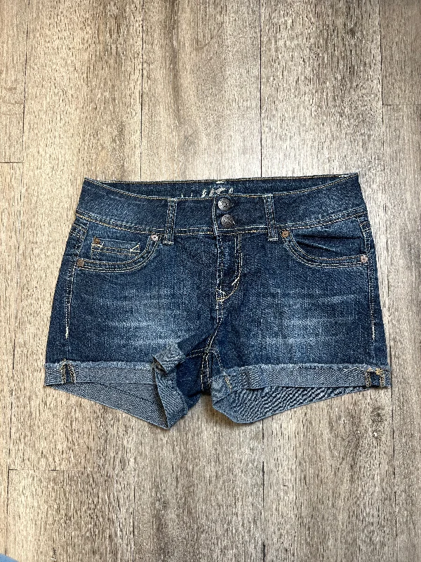 Shorts By Wallflower  Size: S